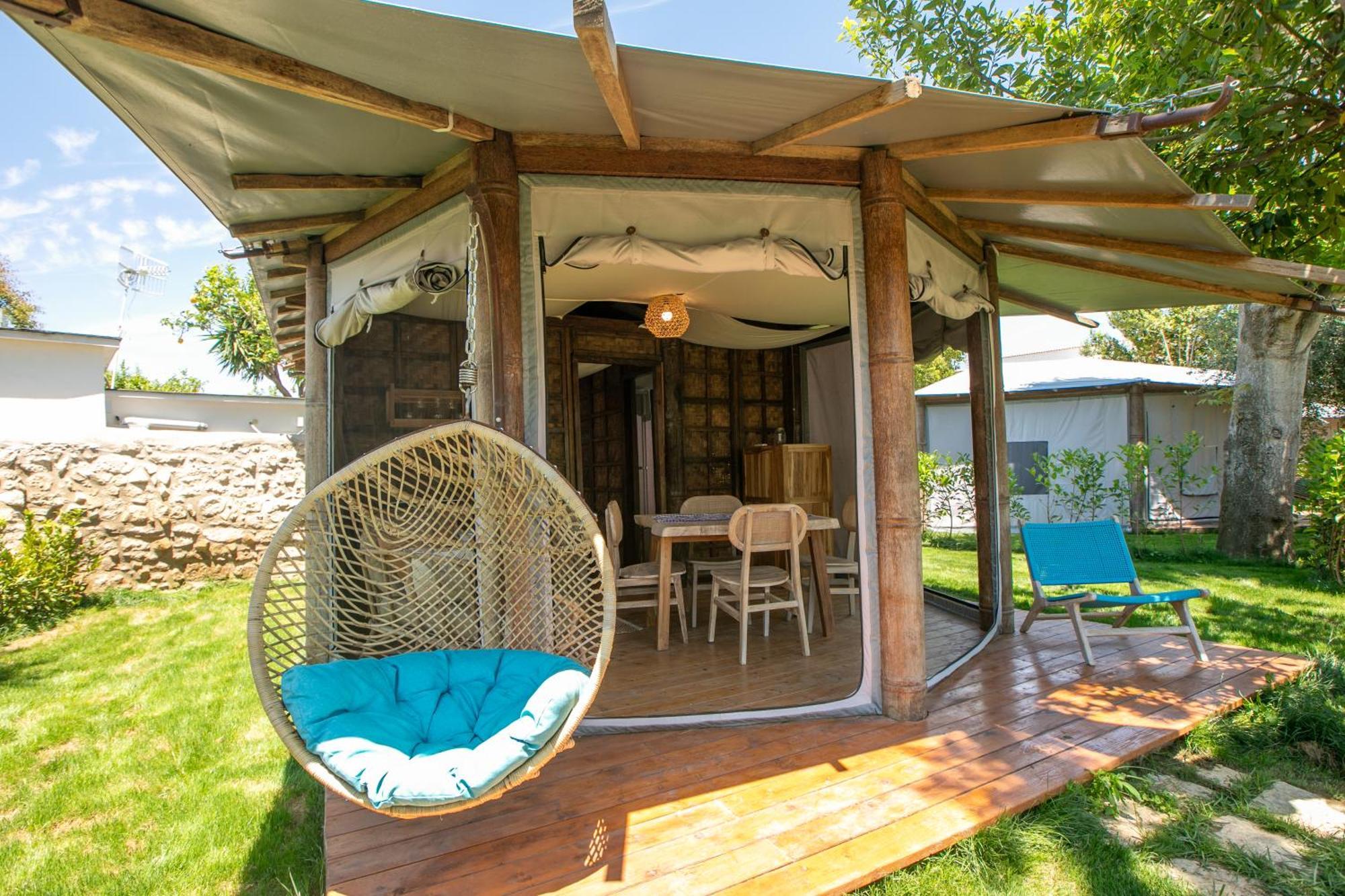 Camp & - La Caravella