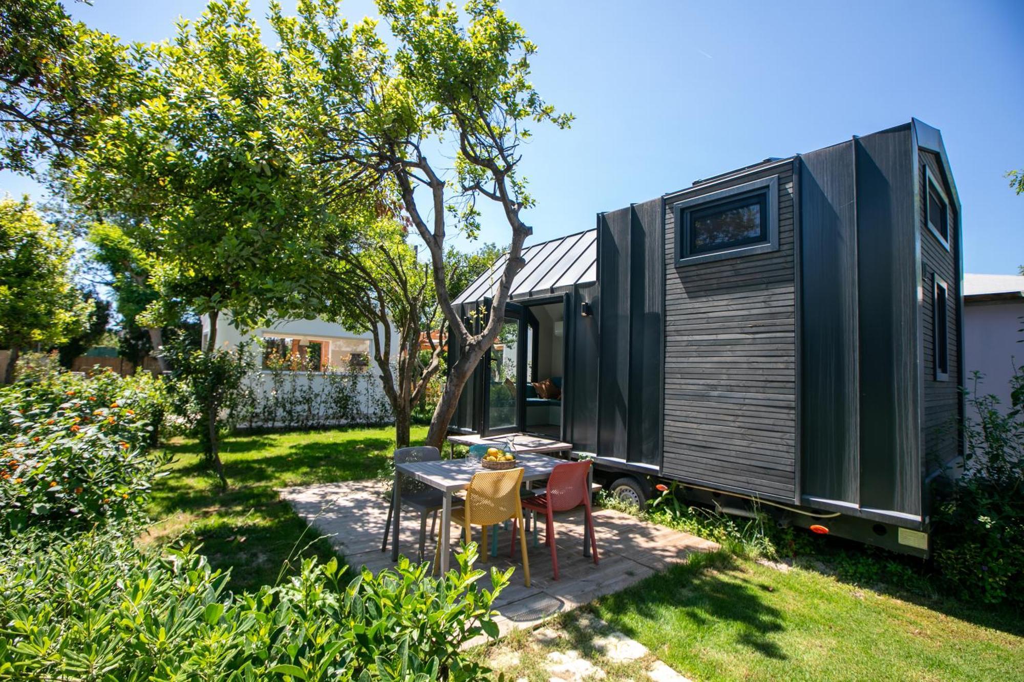 Camp & - La Caravella Campsite Procida