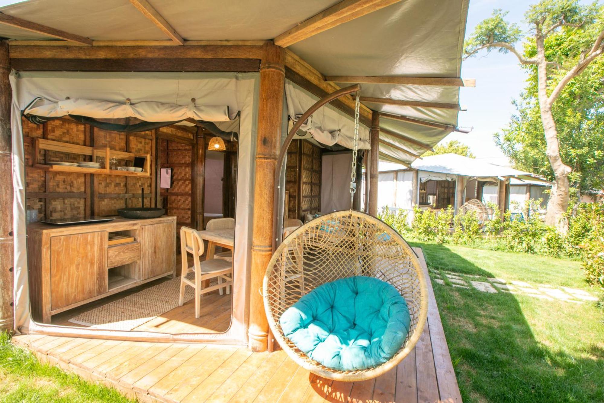 Camp & - La Caravella Procida